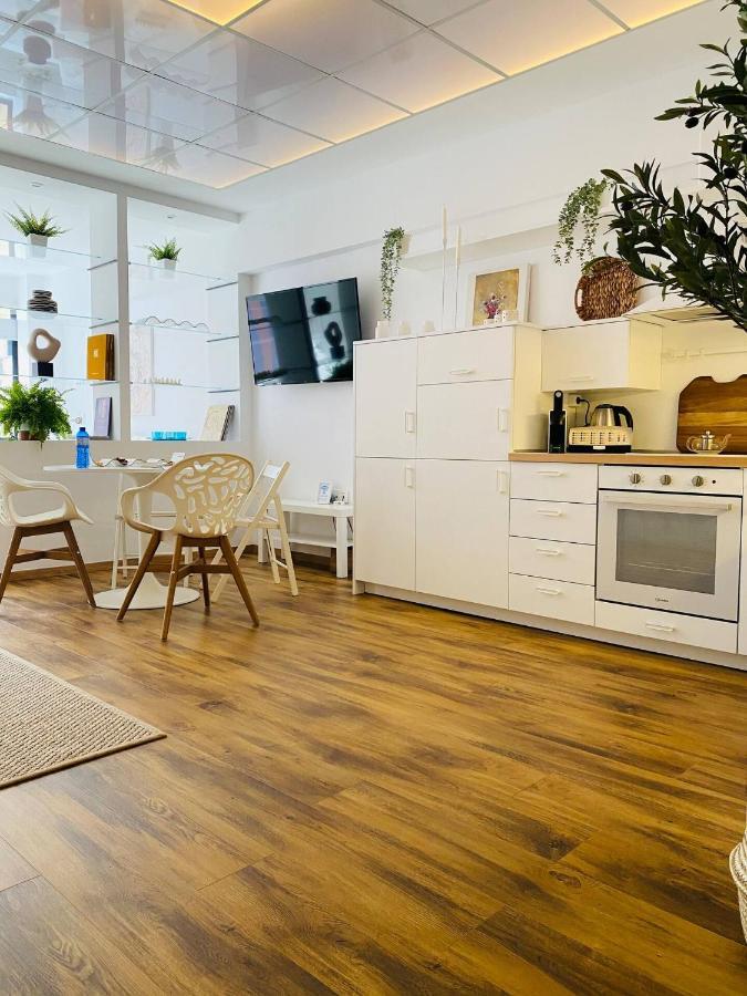 Felicity Loft In Thessaloniki _ Accessible & Comfortable Exterior photo